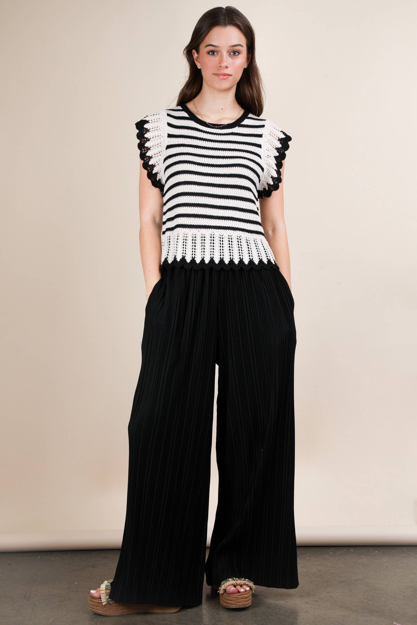 Wide Leg Pleated Pants