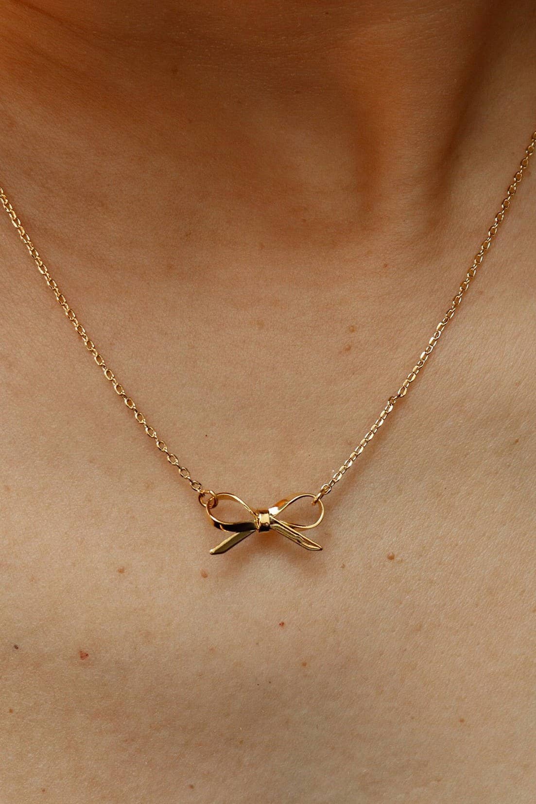 Small Bow Necklace