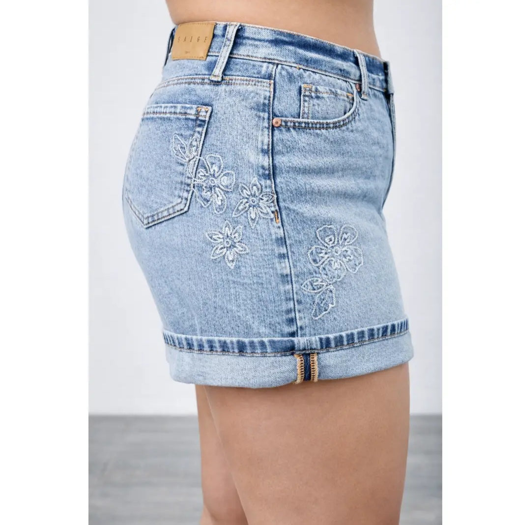 Mid-Rise Embroidery Short