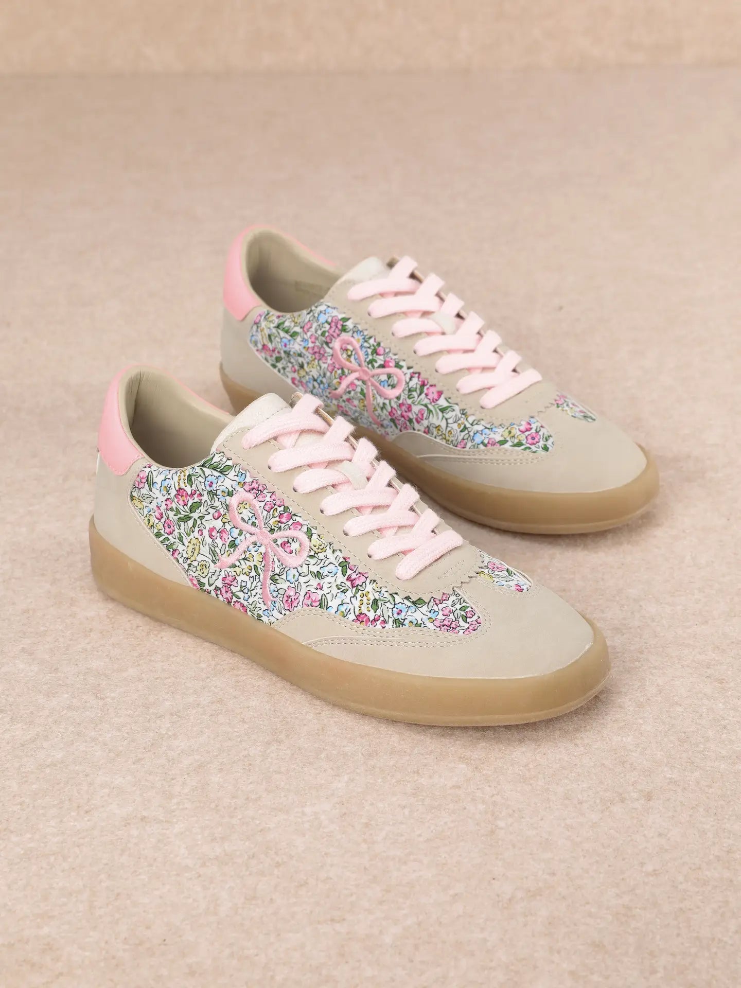 Julie Sneaker