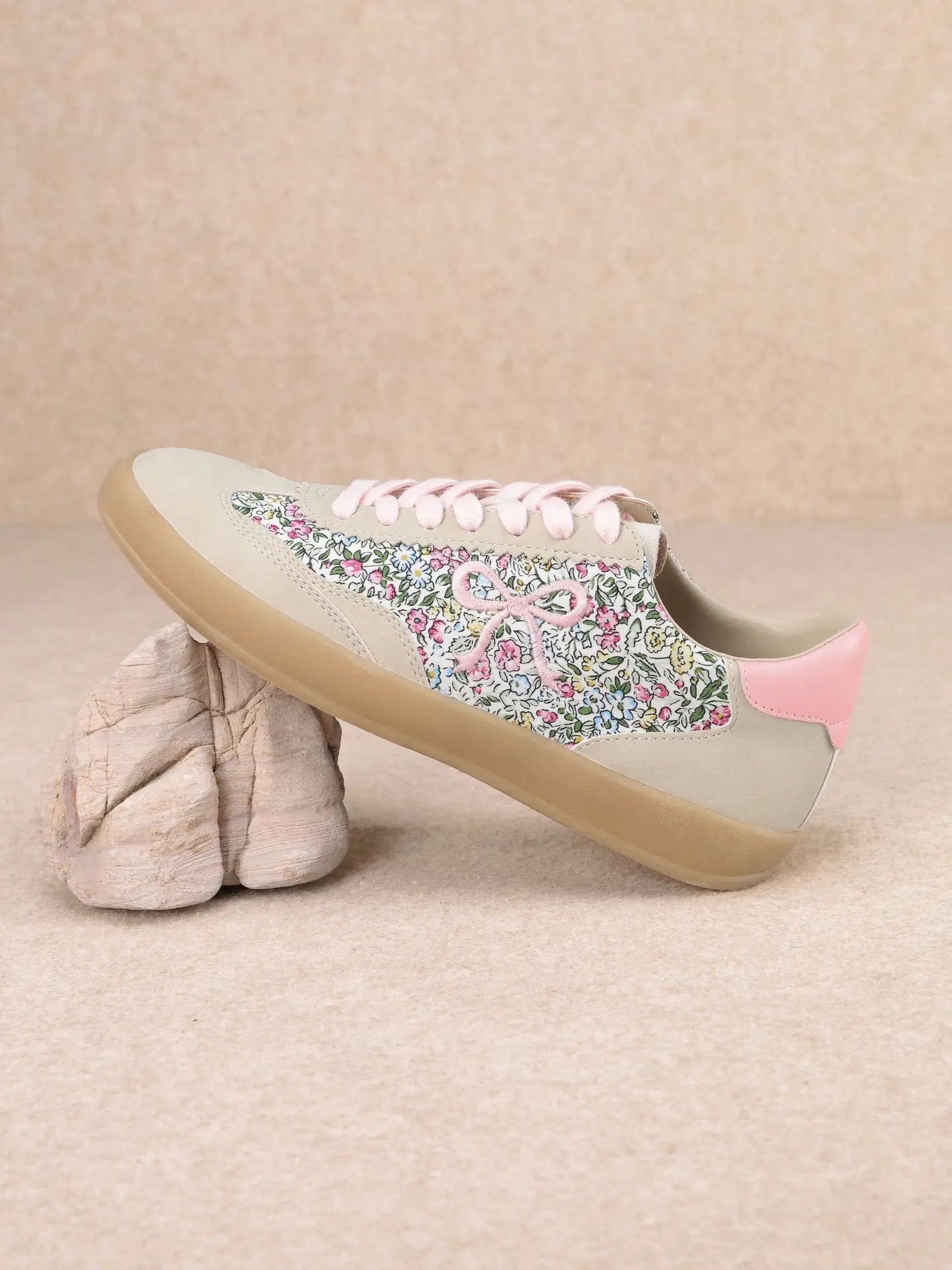 Julie Sneaker