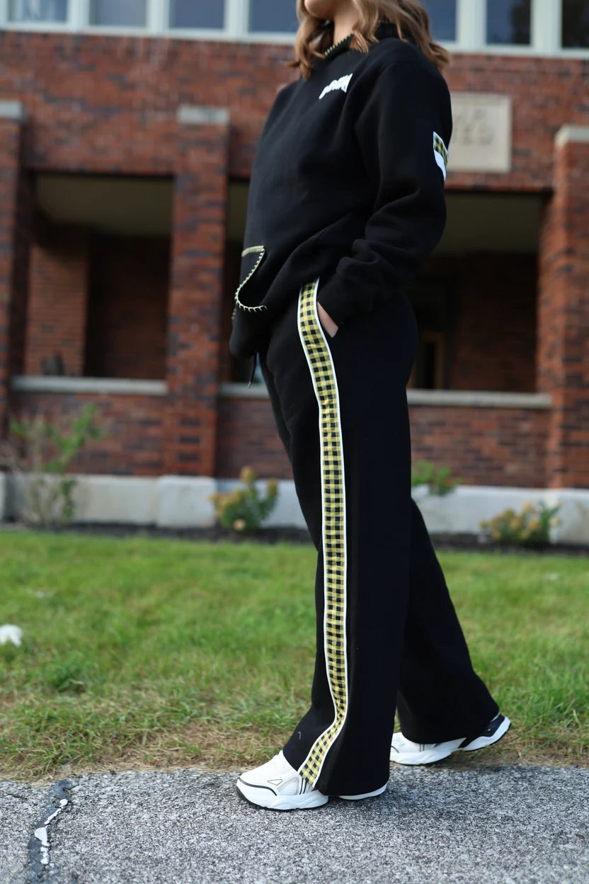 Checkered Sweatpants by Hinge on 5th
