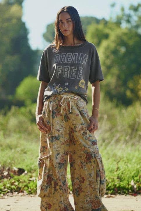 Dream Free Graphic Top