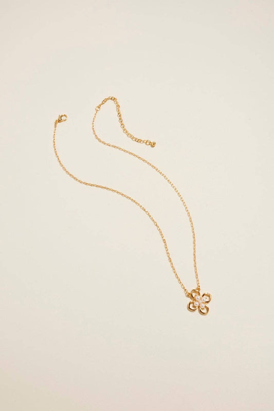 Clover Pearl Necklace