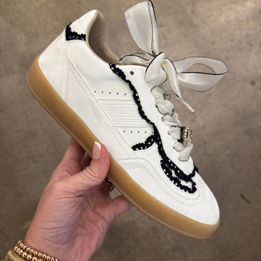 Eleanor Sneaker